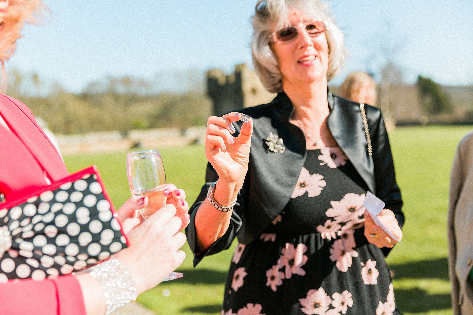 guest reaction during a drinks reception with magician entertainment by christian fletcher at arley house