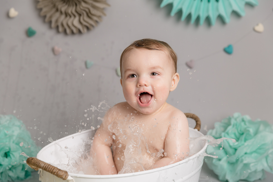 cake smash photography sessions splash tub time first birthday photos baby photographer studio malvern worcester worcestershire