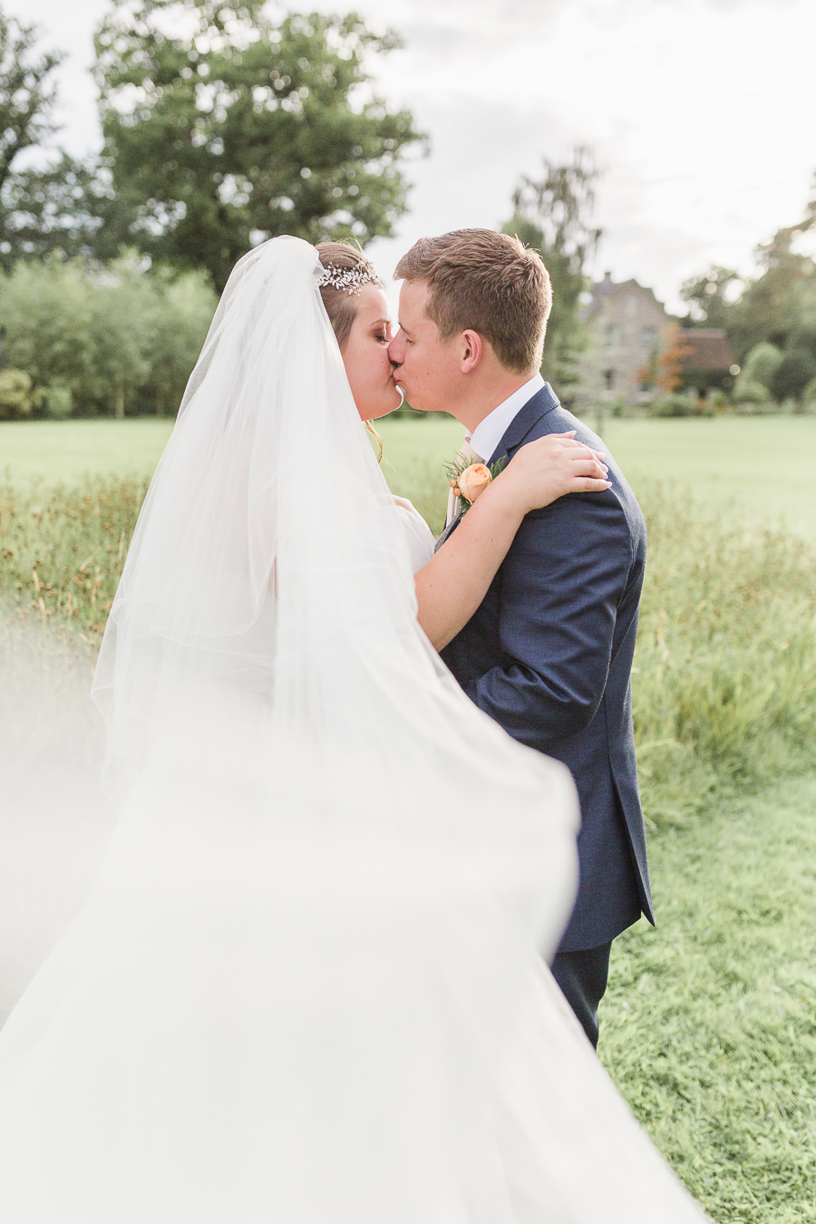 Hayley Morris Photography Lemore Manor herefordshire Fine art wedding photographer couple portraits