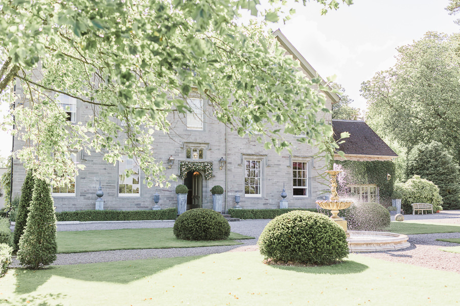 Hayley Morris Photography Lemore Manor herefordshire Fine art wedding photographer gardens