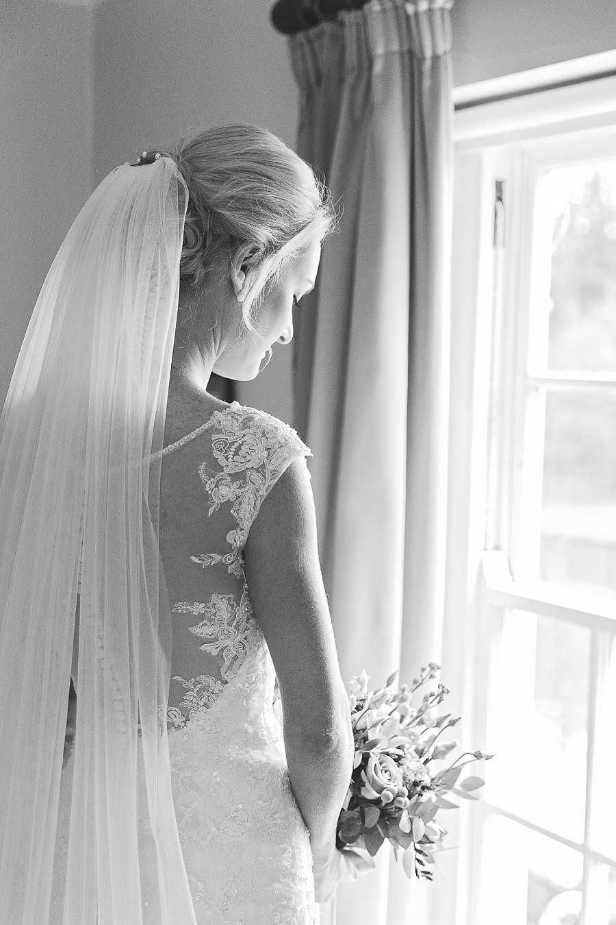 Hayley Morris Photography Birtsmorton Court Fine art wedding photographer