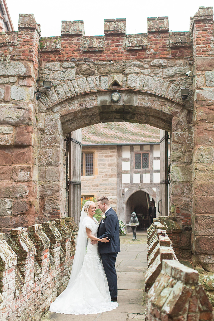 hayley morris photography birtsmorton court fine art wedding photographer couple portraits