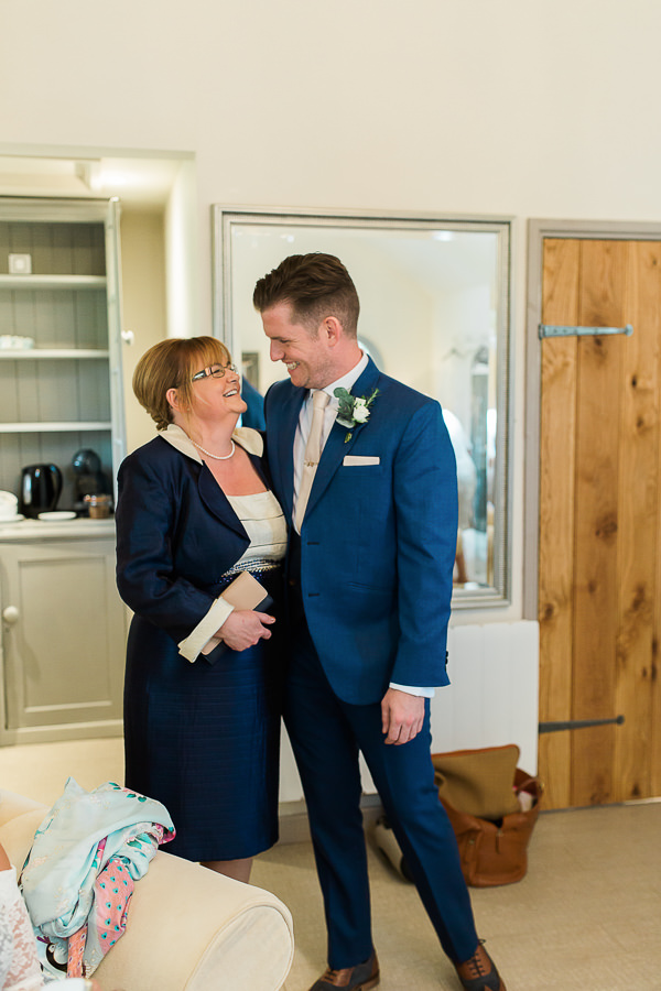 lemore manor hereford wedding photographer herefordshire documentary fine art light and airy photography